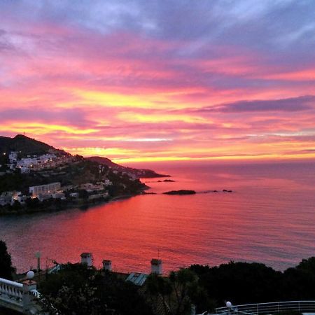 Amazing Seaview Apartment With Terrace & Parking - Casa Artevida Roses Buitenkant foto